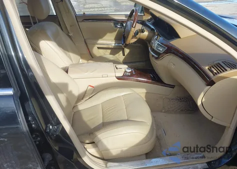 2013 Mercedes-Benz S 550 4Matic z USA, uszkodzony, nr VIN WDDNG9EB0DA535478